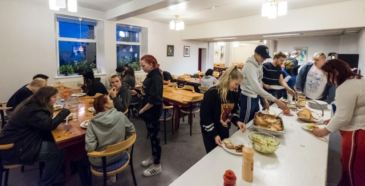 הארסטד Trondenes Sommerhostel מראה חיצוני תמונה