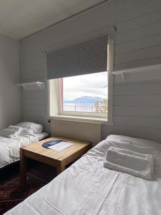 הארסטד Trondenes Sommerhostel מראה חיצוני תמונה