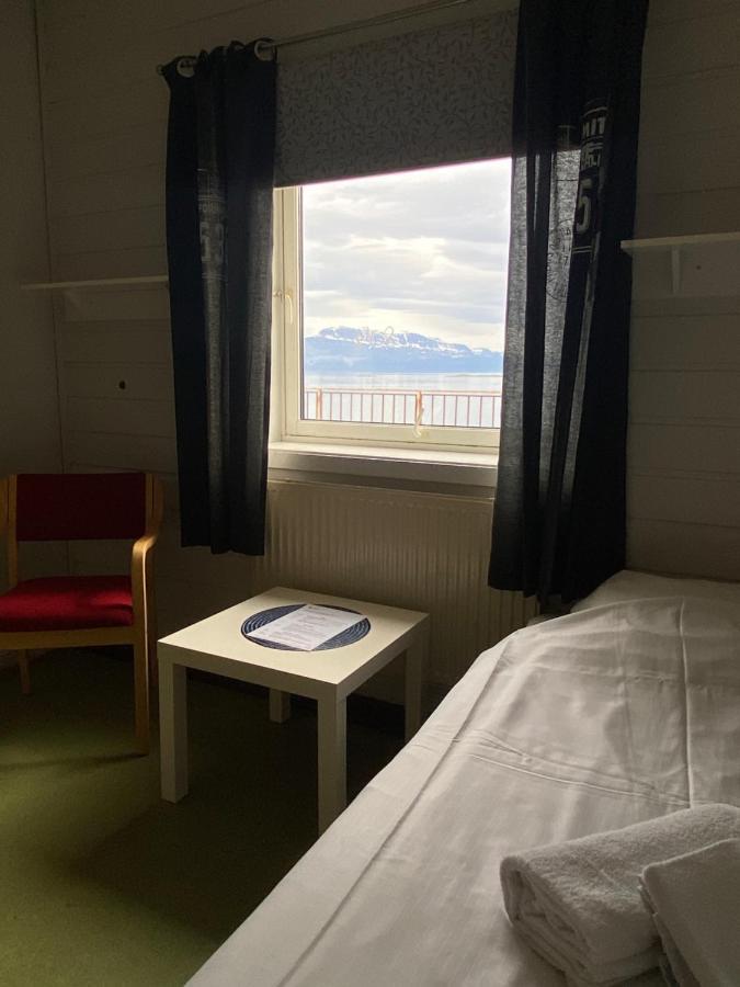 הארסטד Trondenes Sommerhostel מראה חיצוני תמונה