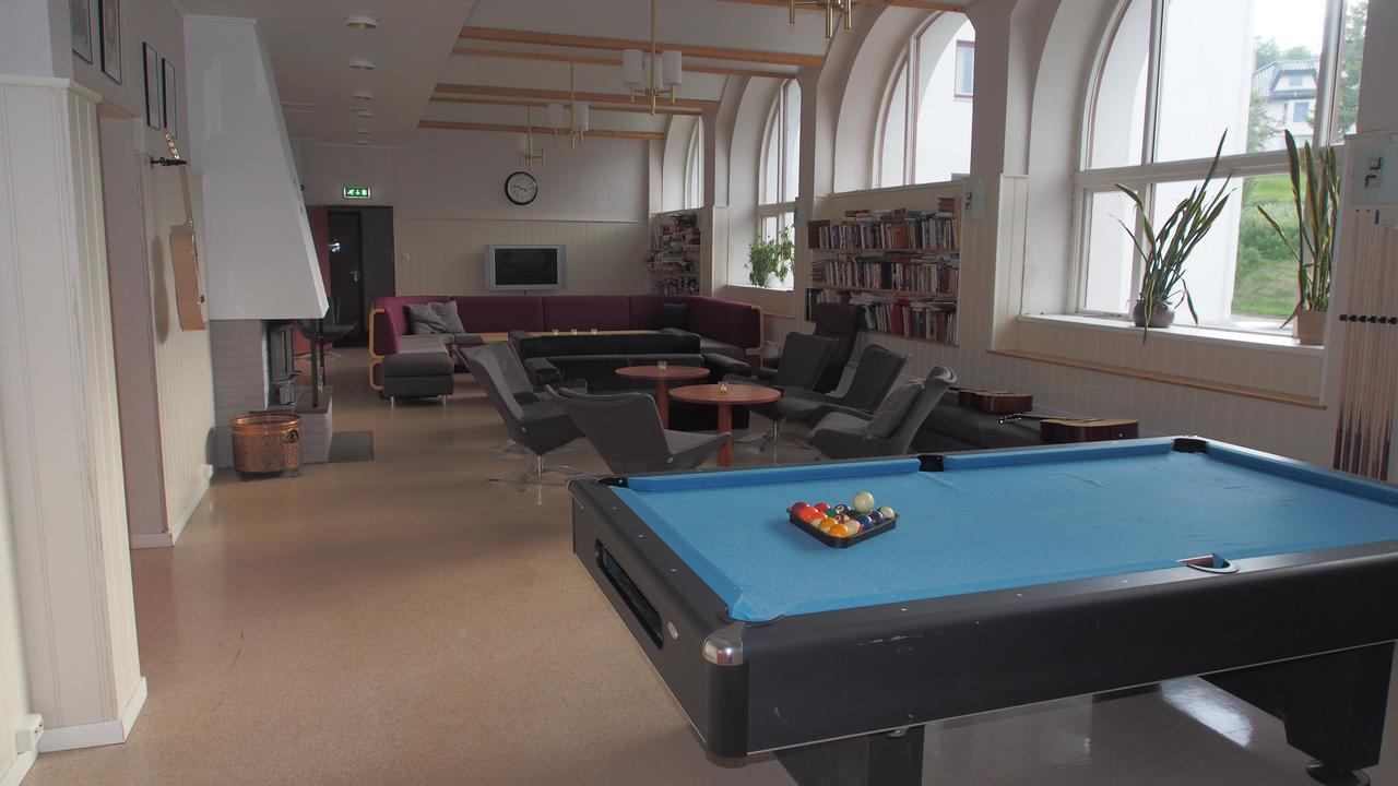 הארסטד Trondenes Sommerhostel מראה חיצוני תמונה